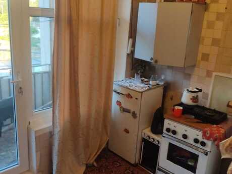 1 otaqlı köhnə tikili - Həzi Aslanov m. - 45 m²