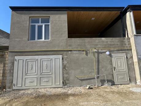 Satılır 3 otaqlı həyət evi/bağ evi 80 m², Saray q.