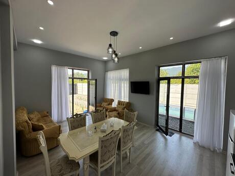 4 otaqlı həyət evi/bağ evi - Qəbələ - 94 m²