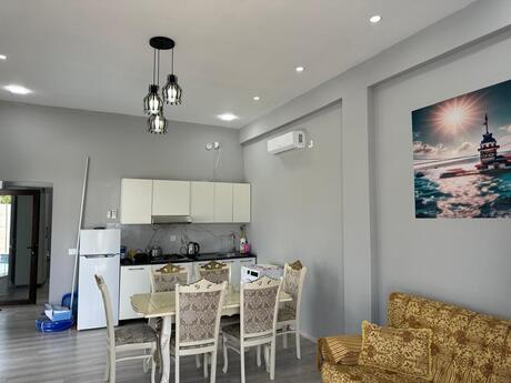 4 otaqlı həyət evi/bağ evi - Qəbələ - 94 m²
