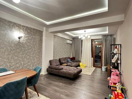 Elan №5895902 - Bakı, Əhmədli m., 3 otaqlı, 135 m², 10/16 mərtəbə
