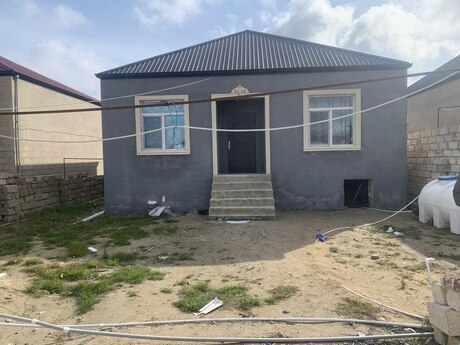 Satılır 3 otaqlı həyət evi/bağ evi 95 m², Buzovna q.
