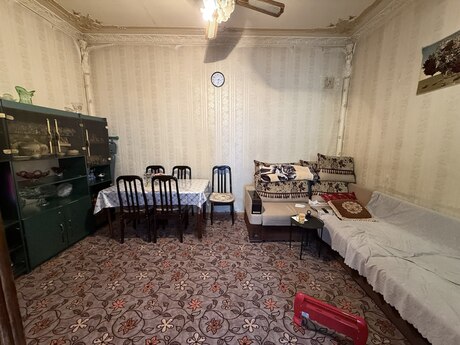 2-комн. вторичка - м. Сахил - 40 м²
