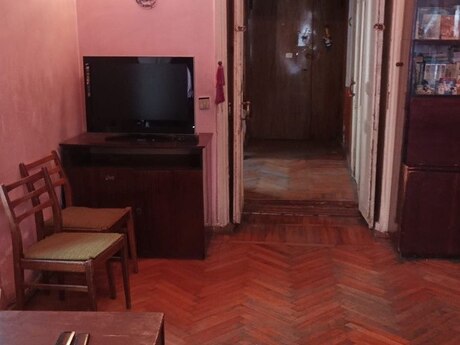3 otaqlı köhnə tikili - İçəri Şəhər m. - 100 m²