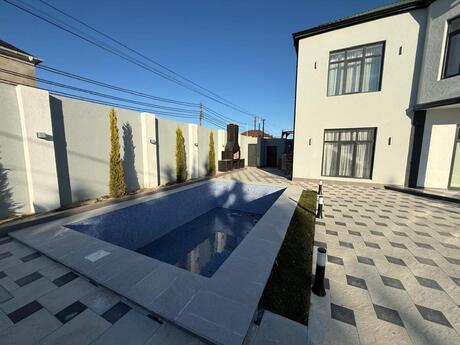7 otaqlı həyət evi/bağ evi - Buzovna q. - 350 m²