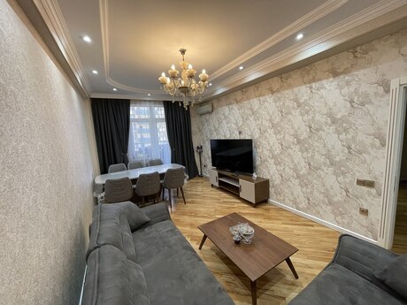Satılır 3 otaqlı yeni tikili 84 m², Xətai r.