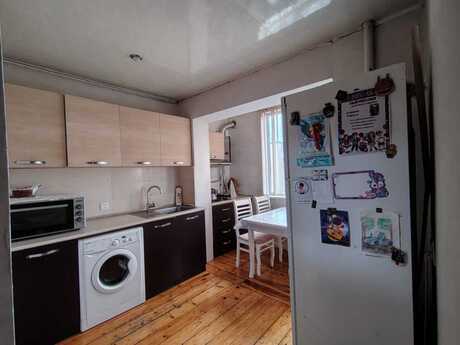 2 otaqlı köhnə tikili - Həzi Aslanov m. - 65 m²