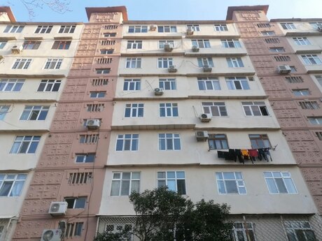 3 otaqlı köhnə tikili - 7-ci mikrorayon q. - 85 m²