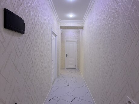 Qurtuluş 93 kompleksində 2 otaqlı yeni tikili mənzil satılır, 57 m², 80 500 AZN, şəkil 3 / 9