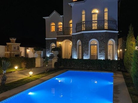 4 otaqlı həyət evi/bağ evi - Mərdəkan q. - 300 m²