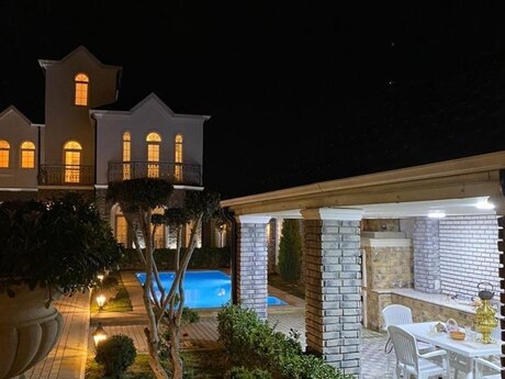 4 otaqlı həyət evi/bağ evi - Mərdəkan q. - 300 m²