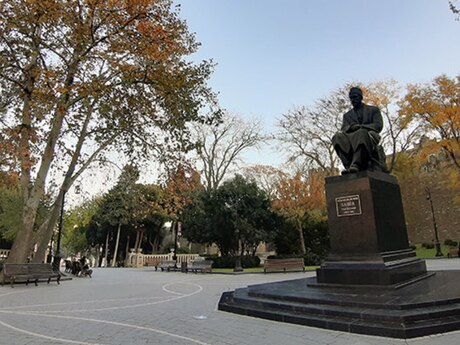 4 otaqlı köhnə tikili - İçəri Şəhər m. - 110 m²
