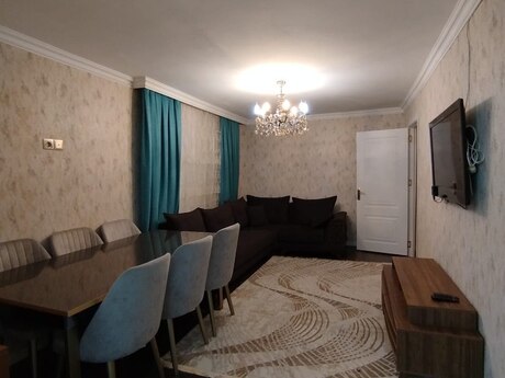 Elan №5947125 - Bakı, İnşaatçılar m., 3 otaqlı, 70 m², 1/5 mərtəbə