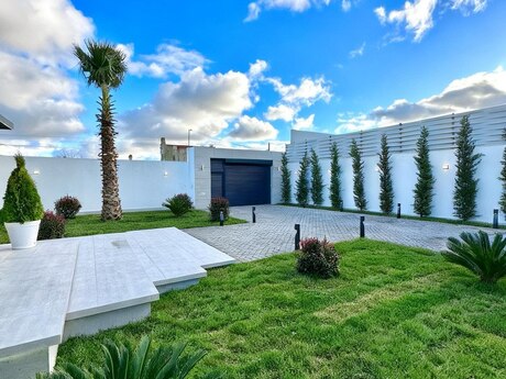 5 otaqlı həyət evi/bağ evi - Mərdəkan q. - 240 m²