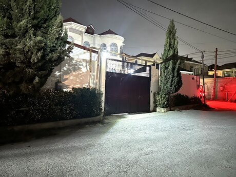 8 otaqlı həyət evi/bağ evi - Xocəsən q. - 300 m²