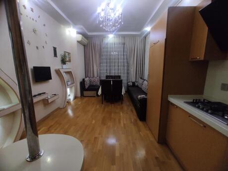 Elan №5947232 - Bakı, Qara Qarayev m., 2 otaqlı, 55 m², 13/17 mərtəbə