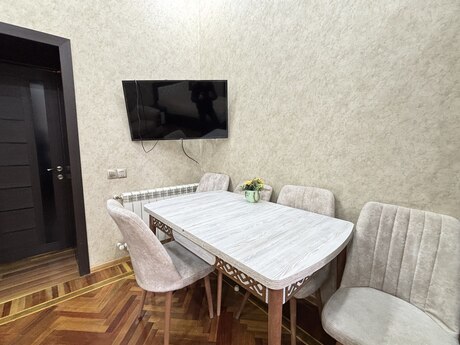 1 otaqlı köhnə tikili - Sahil m. - 50 m²