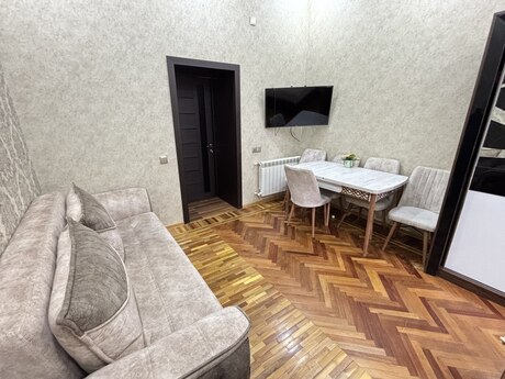 1 otaqlı köhnə tikili - Sahil m. - 50 m²