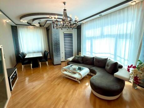 Elan №5947413 - Bakı, Memar Əcəmi m., 3 otaqlı, 135 m², 5/18 mərtəbə