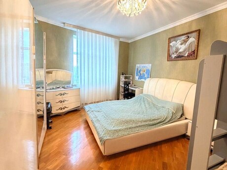 2 otaqlı yeni tikili - İnşaatçılar m. - 100 m²