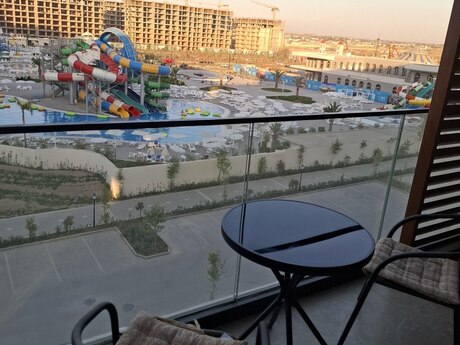 2-комн. новостройка - пос. Sea Breeze - 60 м²