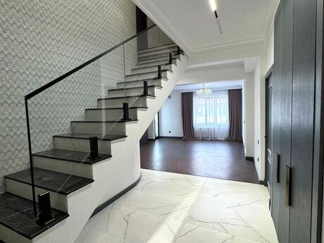 3-комн. новостройка - Насиминский  р. - 142 м²