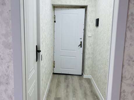 Satlr 2 otaql khn tikili 35 m, Neftilr m.