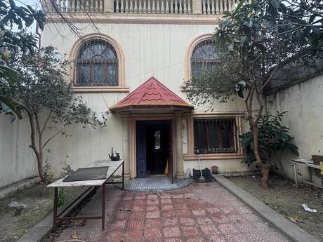 8 otaqlı həyət evi/bağ evi - Qara Qarayev m. - 450 m²