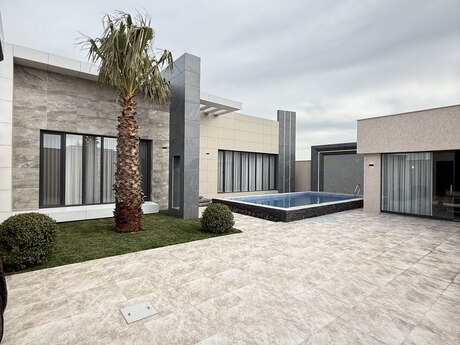 4 otaqlı həyət evi/bağ evi - Şüvəlan q. - 160 m²