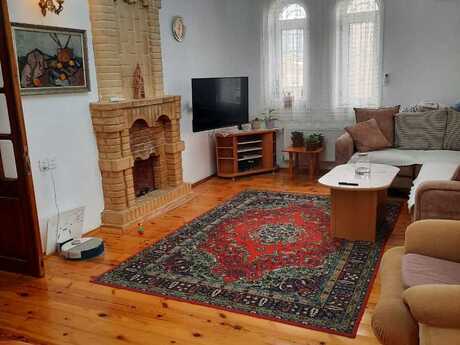 Elan №5947983 - Bakı, İçəri Şəhər m., 3 otaqlı, 150 m², 3/4 mərtəbə