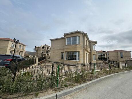 6 otaqlı həyət evi/bağ evi - Sea Breeze q. - 300 m²