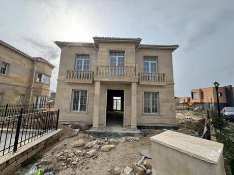 6 otaqlı həyət evi/bağ evi - Sea Breeze q. - 300 m²