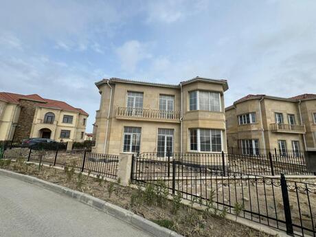 6 otaqlı həyət evi/bağ evi - Sea Breeze q. - 300 m²