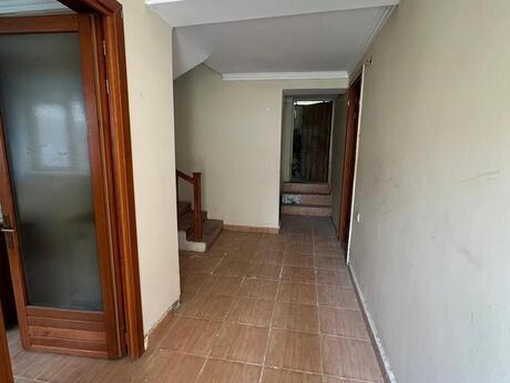 7 otaqlı həyət evi/bağ evi - Ramana q. - 400 m²