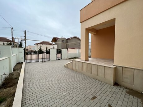 5 otaqlı həyət evi/bağ evi - Şüvəlan q. - 260 m²