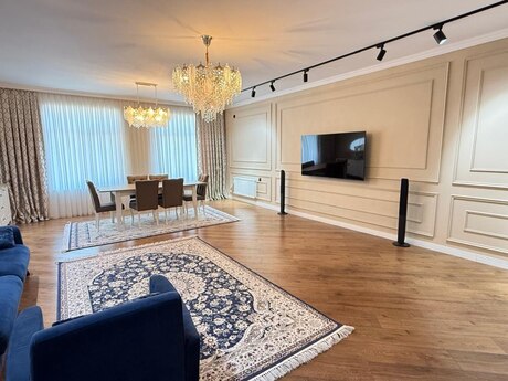 Satılır 4 otaqlı yeni tikili 130 m², Masazır q.