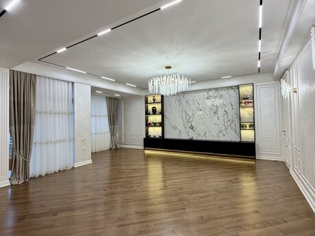 4 otaqlı yeni tikili - Şah İsmayıl Xətai m. - 185 m²