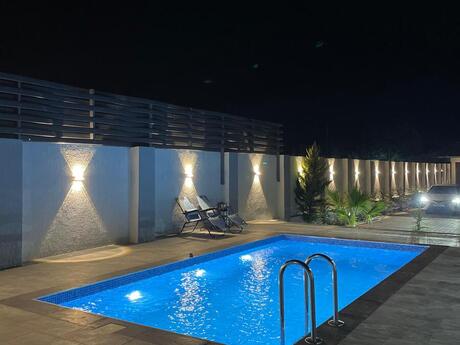 4 otaqlı həyət evi/bağ evi - Buzovna q. - 300 m²