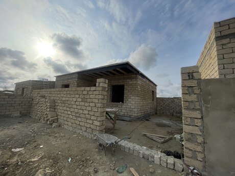 Satılır 4 otaqlı həyət evi/bağ evi 1.7 m², Yeni Ramana q.