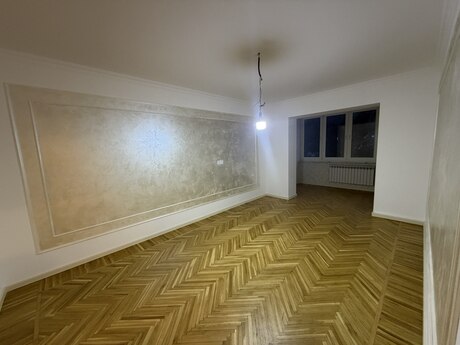 3 otaqlı köhnə tikili - İçəri Şəhər m. - 80 m²