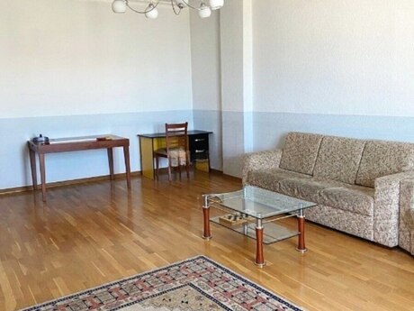 4 otaqlı yeni tikili - Elmlər Akademiyası m. - 190 m²