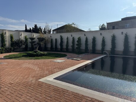 6 otaqlı həyət evi/bağ evi - Mərdəkan q. - 342 m²