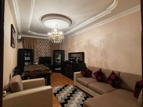 Satılır 2 otaqlı yeni tikili 86 m², 28 May m.