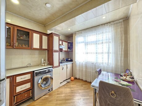 3 otaqlı köhnə tikili - Azadlıq Prospekti m. - 90 m²