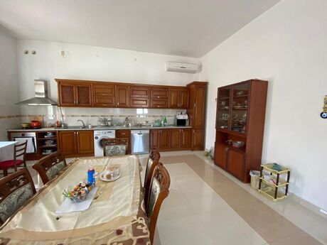 Badamdarda 7 otaqlı həyət evi satılır, 700 m², 1 050 000 AZN, şəkil 2 / 12