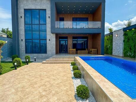 5 otaqlı həyət evi/bağ evi - Mərdəkan q. - 260 m²