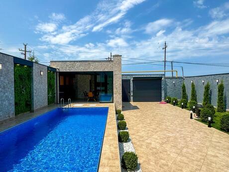 5 otaqlı həyət evi/bağ evi - Mərdəkan q. - 260 m²
