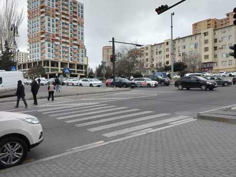 Satlr 2 otaql khn tikili 58 m, Memar cmi m.