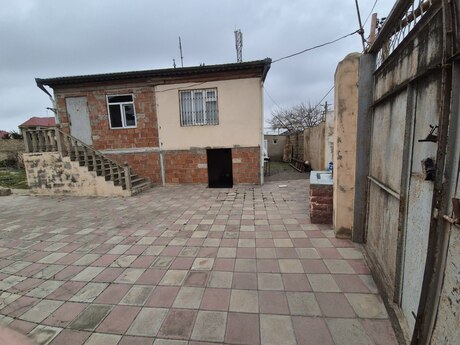 Satılır 3 otaqlı həyət evi/bağ evi 70 m², Sumqayıt