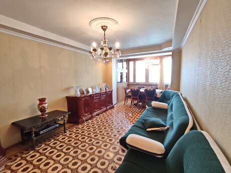 3 otaqlı köhnə tikili - Sahil m. - 75 m²